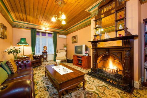 Barnsley House Bed & Breakfast - Accommodation QLD 1