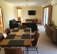 Annies Holiday Units - Accommodation QLD