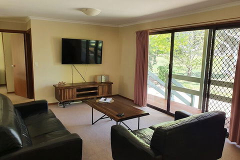 Annies Holiday Units - Accommodation QLD 7