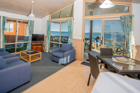 BIG4 Batemans Bay At Easts Riverside Holiday Park - Accommodation QLD 3
