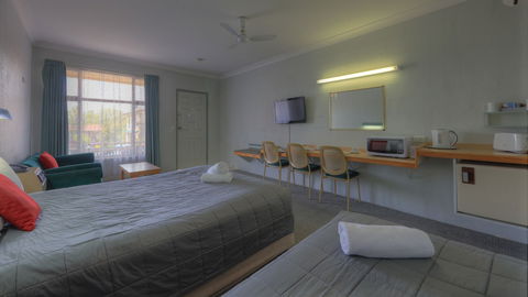 Alluna Motel - Accommodation QLD 6