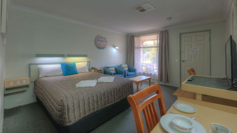 Alluna Motel - Accommodation QLD 4