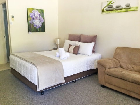 Alstonville Settlers Motel - Accommodation QLD 4