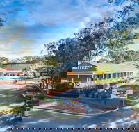 Commercial Golf Resort - Accommodation QLD