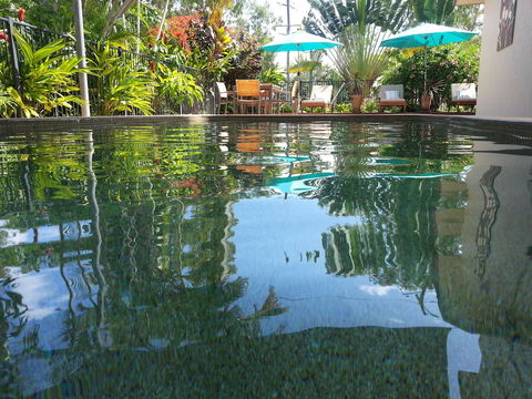 Clifton Sands Holiday Apartments - Accommodation QLD 3