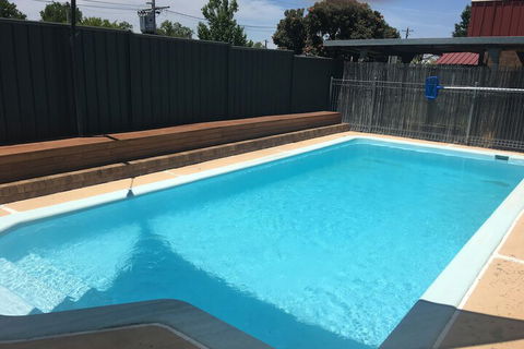 Camellia Motel - Accommodation QLD 4