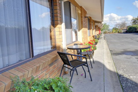 Always Welcome Motel - Accommodation QLD 1