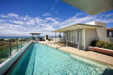 White Shells Luxury Apartments - Accommodation QLD 3
