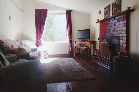 Glenbrook House And Cottage - Accommodation QLD 7