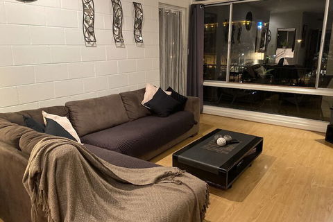 Apartment On Tennyson - Accommodation QLD 4