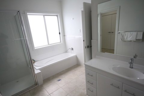 Owl Head Lodge - Accommodation QLD 6