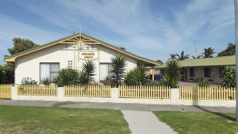 Lakes Entrance Holiday Units - Accommodation QLD 0