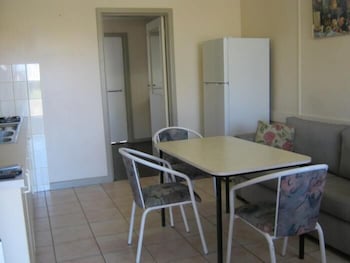 Lakes Entrance Holiday Units - Accommodation QLD 5