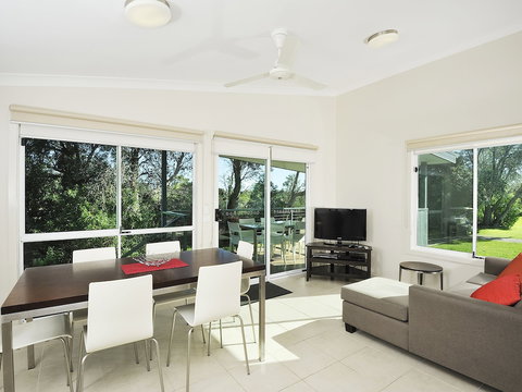 NRMA Eastern Beach Holiday Park - Accommodation QLD 4