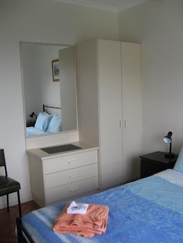 Lookout Holiday Units - Accommodation QLD 6