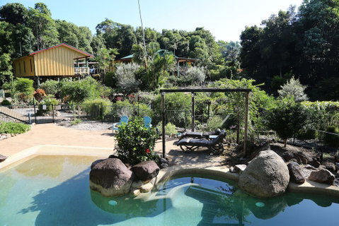 Licuala Lodge - Accommodation QLD 6