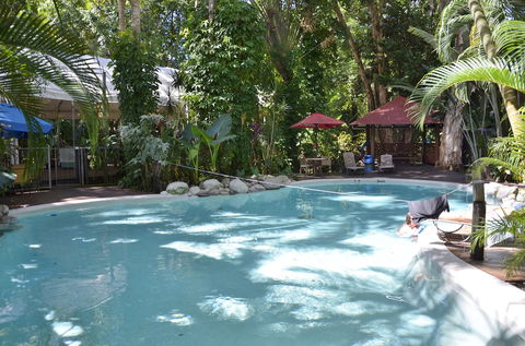 PKs Jungle Village - Hostel - Accommodation QLD 2