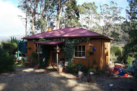 Classic Cottages Port Arthur - Accommodation QLD 4
