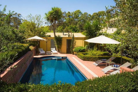 Valley Guest House - Accommodation QLD 2