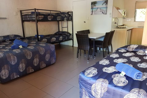 Mango Tree Motel - Accommodation QLD 5