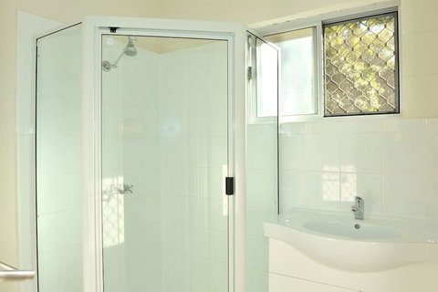 Mango Tree Motel - Accommodation QLD 3