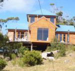 The Tree House - Accommodation QLD