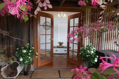 Milton Country Retreat The Chocolate Cottages - Accommodation QLD 0