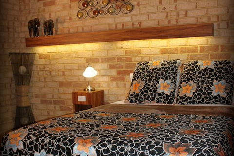 York Motel - Accommodation QLD 6
