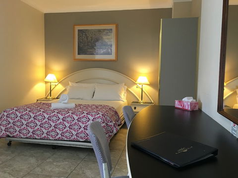 Pacific Garden Hotel - Accommodation QLD 5