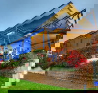 Tropixx Motel  Restaurant - Accommodation QLD