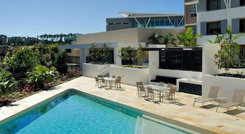 Chancellor Executive Apartments - Accommodation QLD 2