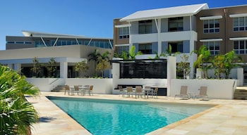 Chancellor Executive Apartments - Accommodation QLD 0