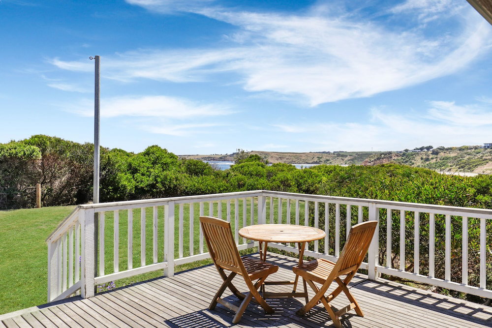 Smiths Beach VIC Accommodation QLD