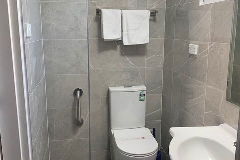 High Mountains Motor Inn - Accommodation QLD 6