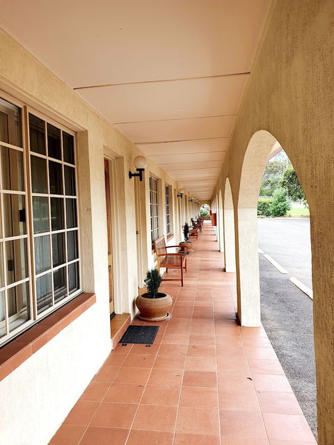 McNevin's Warwick Motel - Accommodation QLD 2