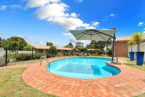 Begonia City Motor Inn - Accommodation QLD 1