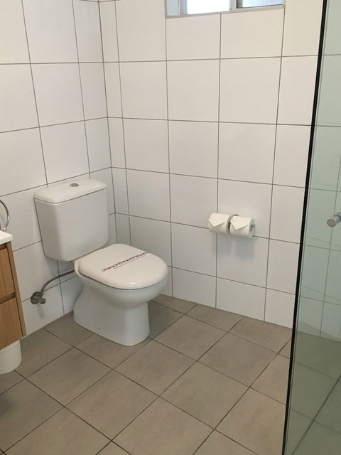 Ocean Front At The Entrance - Accommodation QLD 5