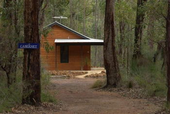 Island Brook Estate - Accommodation QLD 4