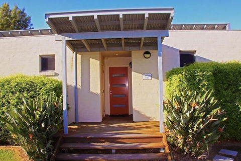 Adina Vineyard - Accommodation QLD 6