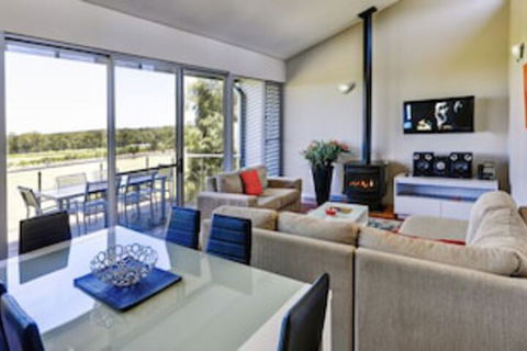 Adina Vineyard - Accommodation QLD 0