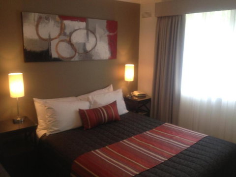 Redwood Manor Motel Apartments - Accommodation QLD 5