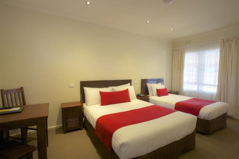 Amaroo Motel - Accommodation QLD 4