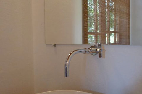 Emaroo Hotel Port Hughes - Accommodation QLD 4