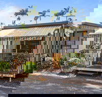 First City Caravilla - Accommodation QLD