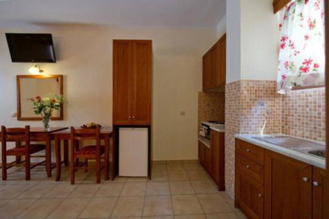 Shaws On The Shore - Accommodation QLD 4