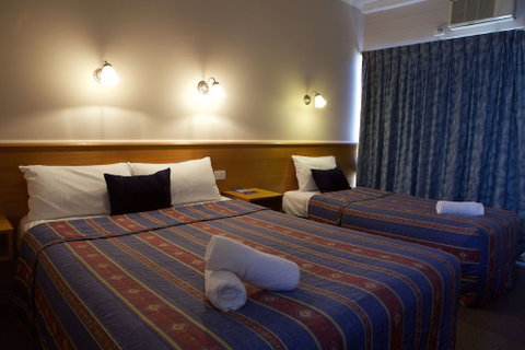 Paddle Wheel Motel - Accommodation QLD 5