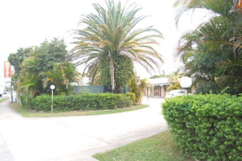 Pacific Paradise Motel - Accommodation QLD 2