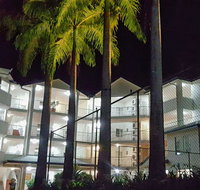 Golden Sands Beachfront Apartment Resort - Accommodation QLD