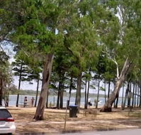 Sylvan Beach Resort - Accommodation QLD
