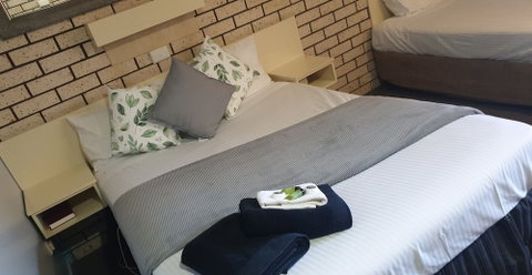 Alfa Motel - Accommodation QLD 4